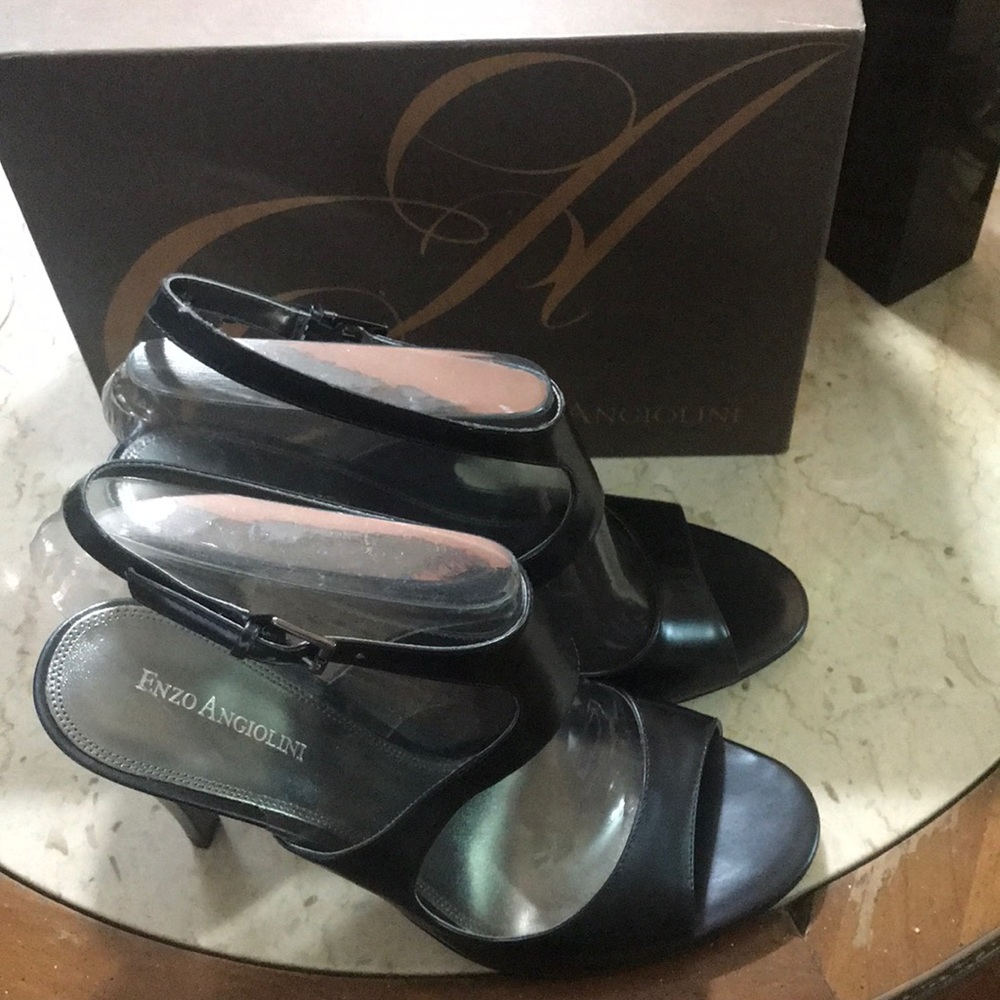 Enzo Angiolini pre-owned size 9.5
